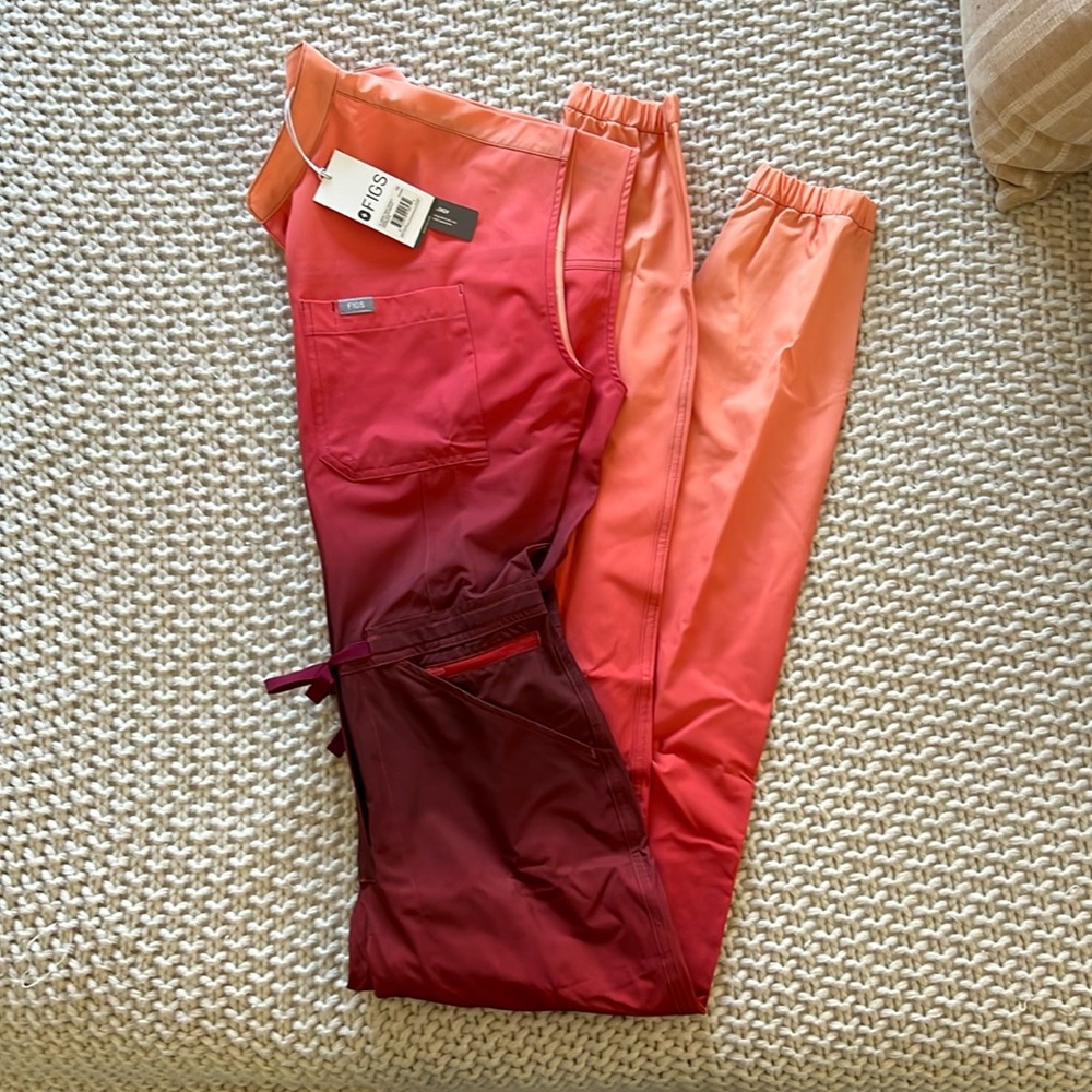 FIGS XS Ombré Freex Rafaela Cargo Scrub jumpsuit